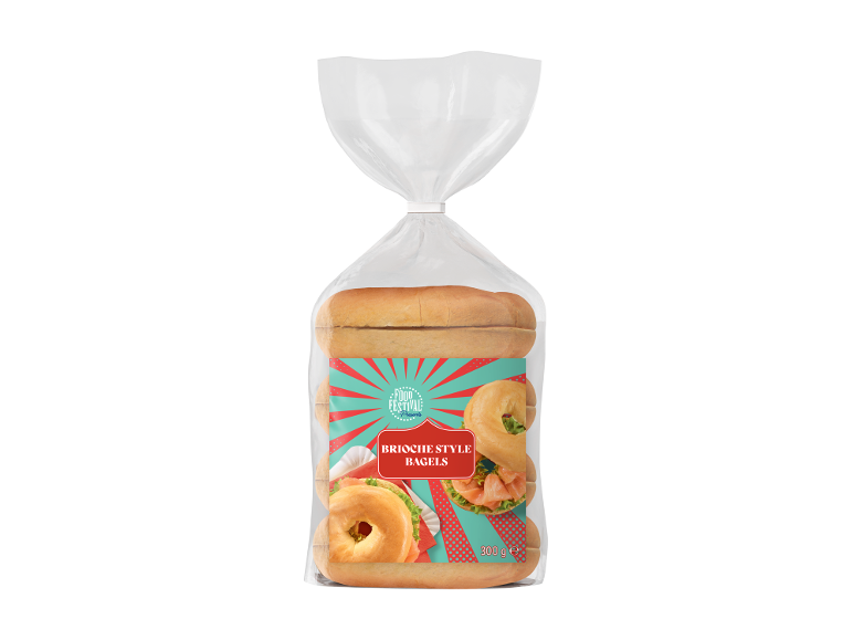 Pack of brioche-style bagels with salmon and lettuce fillings, 300 g.