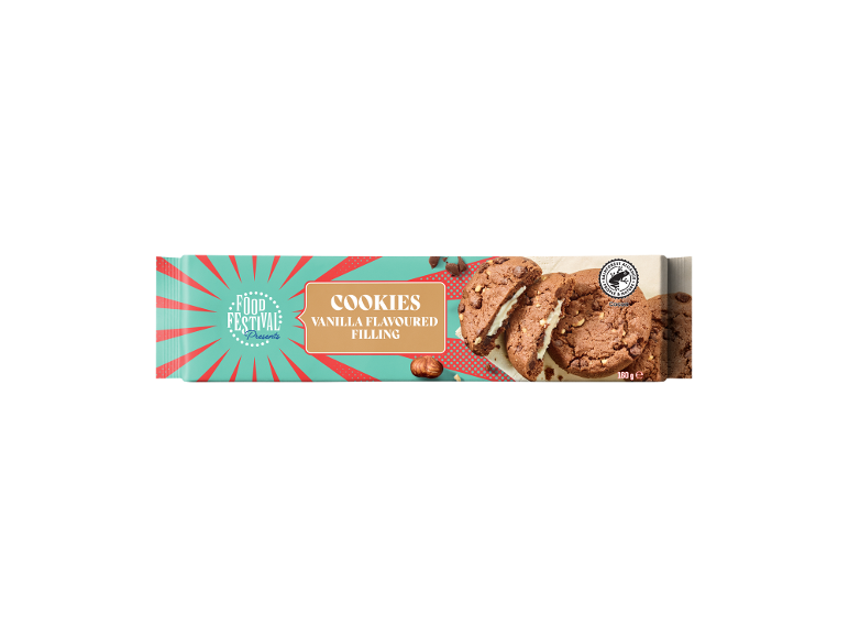 Packet of vanilla-flavored cookies with chocolate chips and hazelnuts.