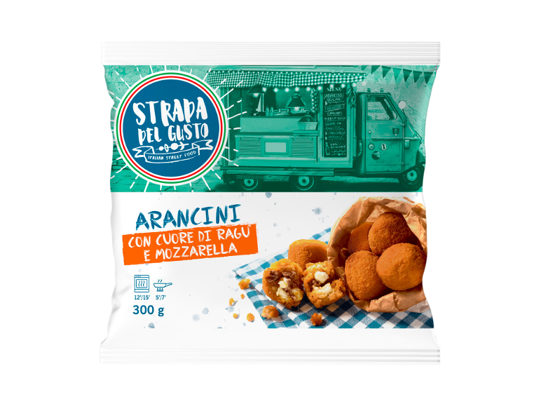 Packaging of arancini with ragu and mozzarella, with a food truck in the background.
