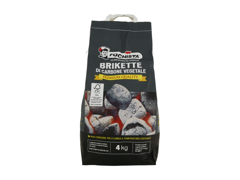 Bag of charcoal briquettes for barbecue, 4 kg, with FSC certification.