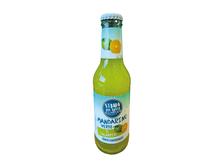 Strada del Gusto Mandarino Verde di Calabria bottle, green mandarin drink.