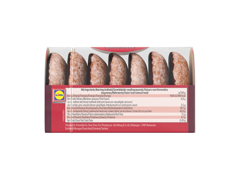 Packaging of chocolate gingerbread with a nutritional value table.